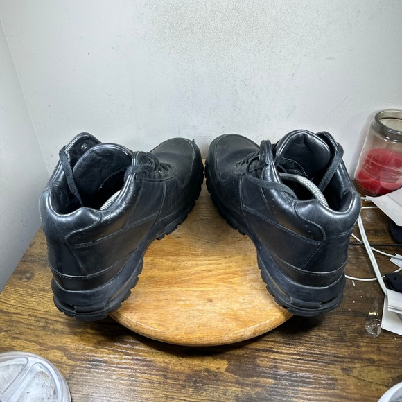 Nike Manoa Leather Triple Black Waterproof Boots 865031-009  display picture 1